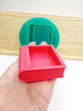 Load image into Gallery viewer, Story Book Shaker Mold
