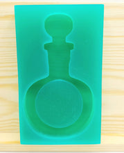 Load image into Gallery viewer, Magic Potion Bottle Shaker Mold
